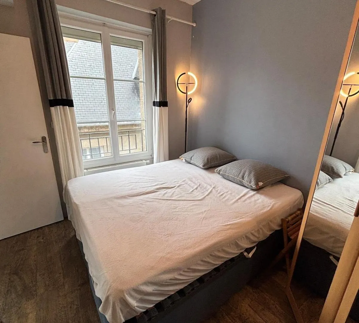 Apartment - Centre - Intra-Muros Saint-Malo 0*,  France
