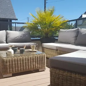 Apartment Les Cypres - Appt Avec Terrasse Proche, Saint-Malo